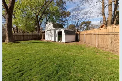 105 Hornet Road, North Kingstown, RI 02852 - Photo 9