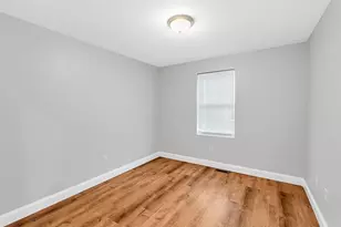 65 Marietta St, Providence, RI 02904 - Photo 9