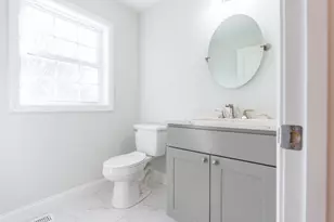 100 Brentwood Ave, Warwick, RI 02886 - Photo 15