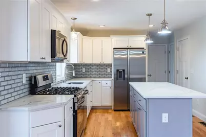 100 Brentwood Avenue, Warwick, RI 02886 - Photo 11