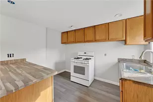 154 Waterman Ave, North Providence, RI 02911 - Photo 15