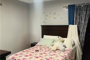 196 Francis Ave, Pawtucket, RI 02860 - Photo 3