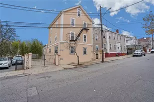 73 Trenton St, Providence, RI 02906 - Photo 23