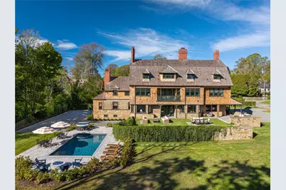 7 Red Cross Avenue, Newport, RI 02840 - Photo 1