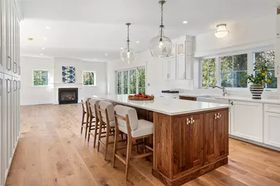 3 Knowlton Court, Bristol, RI 02809 - Photo 1