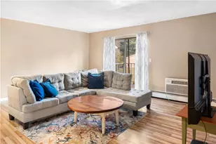 752 Quaker Ln, Warwick, RI 02818 - Photo 3