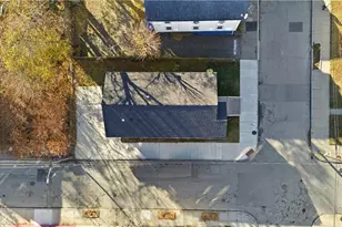 272 Sayles St, Providence, RI 02905 - Photo 35