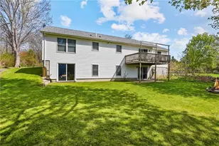 1037 Main Rd, Tiverton, RI 02878 - Photo 11