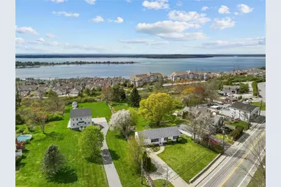 1037 Main Road, Tiverton, RI 02878 - Photo 13