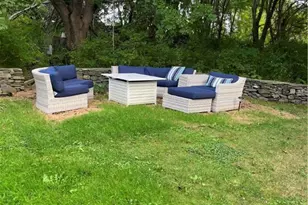 381 3rd Beach Rd, Middletown, RI 02842 - Photo 13