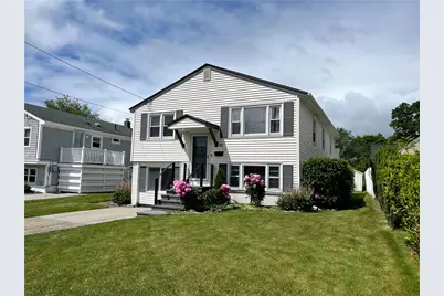 83 Eustis Avenue, Newport, RI 02840 - Photo 1