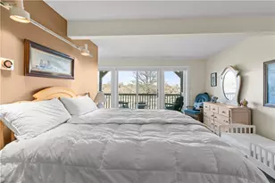 157 Harrison Ave, Newport, RI 02840 - Photo 17