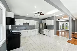 32 Carver St, Pawtucket, RI 02860 - Photo 7