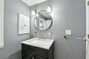 32 Carver St, Pawtucket, RI 02860 - Photo 13