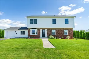 74 Brookhaven Dr, East Providence, RI 02914 - Photo 1