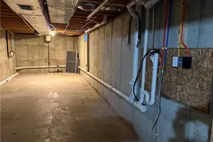 25 Denison St, Providence, RI 02904 - Photo 23