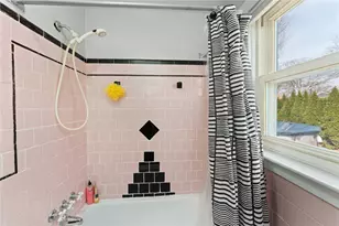 75 Northup St, Warwick, RI 02889 - Photo 11