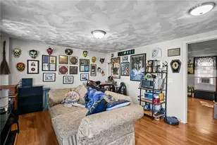 231 Providence St, West Warwick, RI 02893 - Photo 15