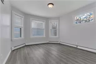 52 Bellevue Ave, Woonsocket, RI 02895 - Photo 5