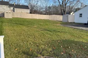 17 Meadow Rd, Scituate, RI 02831 - Photo 17