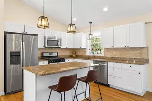 2 Leigh Ln, East Providence, RI 02915 - Photo 9