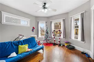 48 Kossuth St, Pawtucket, RI 02860 - Photo 5