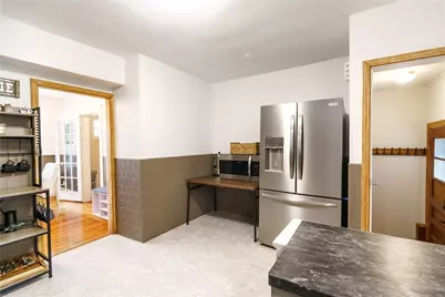 821 Post Road, Warwick, RI 02888 - Photo 13