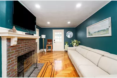 821 Post Road, Warwick, RI 02888 - Photo 31