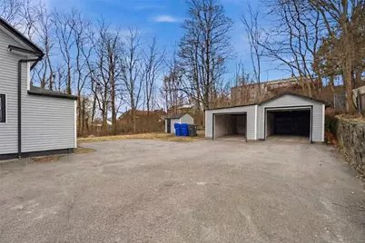 40 Youngs Avenue, West Warwick, RI 02893 - Photo 25