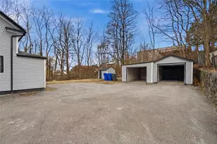 40 Youngs Ave, West Warwick, RI 02893 - Photo 25
