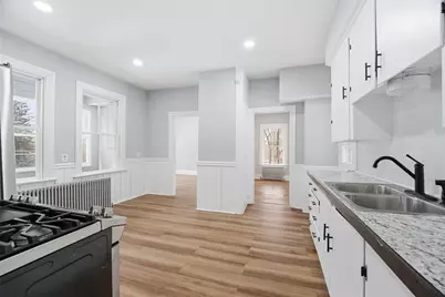 40 Youngs Avenue, West Warwick, RI 02893 - Photo 9