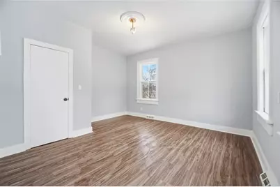 40 Youngs Avenue, West Warwick, RI 02893 - Photo 11