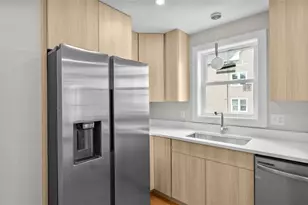 155 Burnside St, Providence, RI 02905 - Photo 11