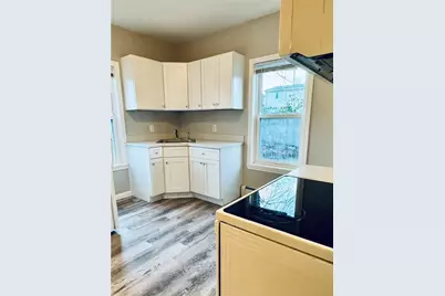 9 Maryland Avenue #1, Pawtucket, RI 02860 - Photo 3