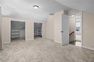 273 Main St, Cranston, RI 02823 - Photo 31