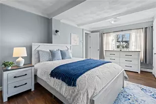 273 Main St, Cranston, RI 02823 - Photo 17