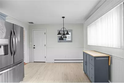 4 Philips Street, Middletown, RI 02842 - Photo 9