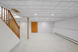 4 Philips St, Middletown, RI 02842 - Photo 31