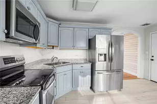 4 Philips St, Middletown, RI 02842 - Photo 11