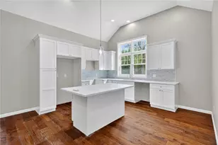 1 Leona Ct, West Warwick, RI 02893 - Photo 3