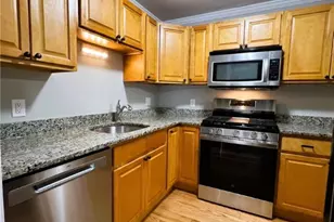 395 Mendon Rd, North Smithfield, RI 02896 - Photo 3