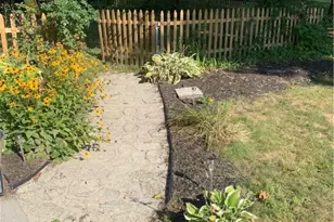 31 Elmcrest Ave, Providence, RI 02908 - Photo 43