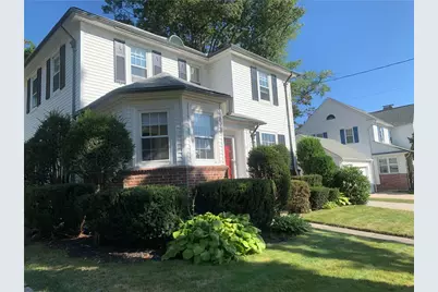 31 Elmcrest Avenue, Providence, RI 02908 - Photo 3