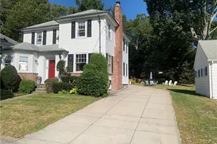 31 Elmcrest Ave, Providence, RI 02908 - Photo 1