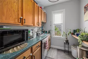 70 Rosedale St, Providence, RI 02909 - Photo 5