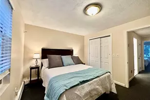 26 Hazael St, Providence, RI 02908 - Photo 7