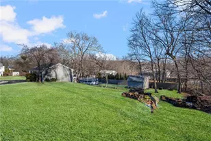 1 Roblyn Dr, Johnston, RI 02919 - Photo 33