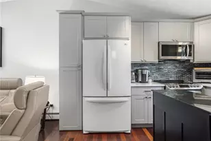 1 Roblyn Dr, Johnston, RI 02919 - Photo 7