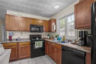 175 Russo St, Providence, RI 02904 - Photo 31