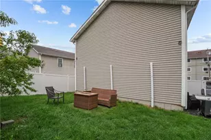 175 Russo St, Providence, RI 02904 - Photo 11